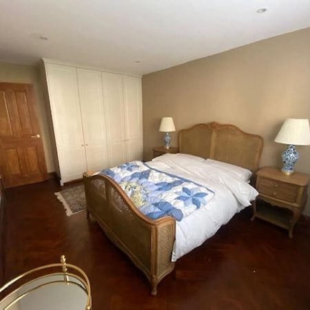 2 Double Bedroom Charming Chelsea Apartment Londen Buitenkant foto